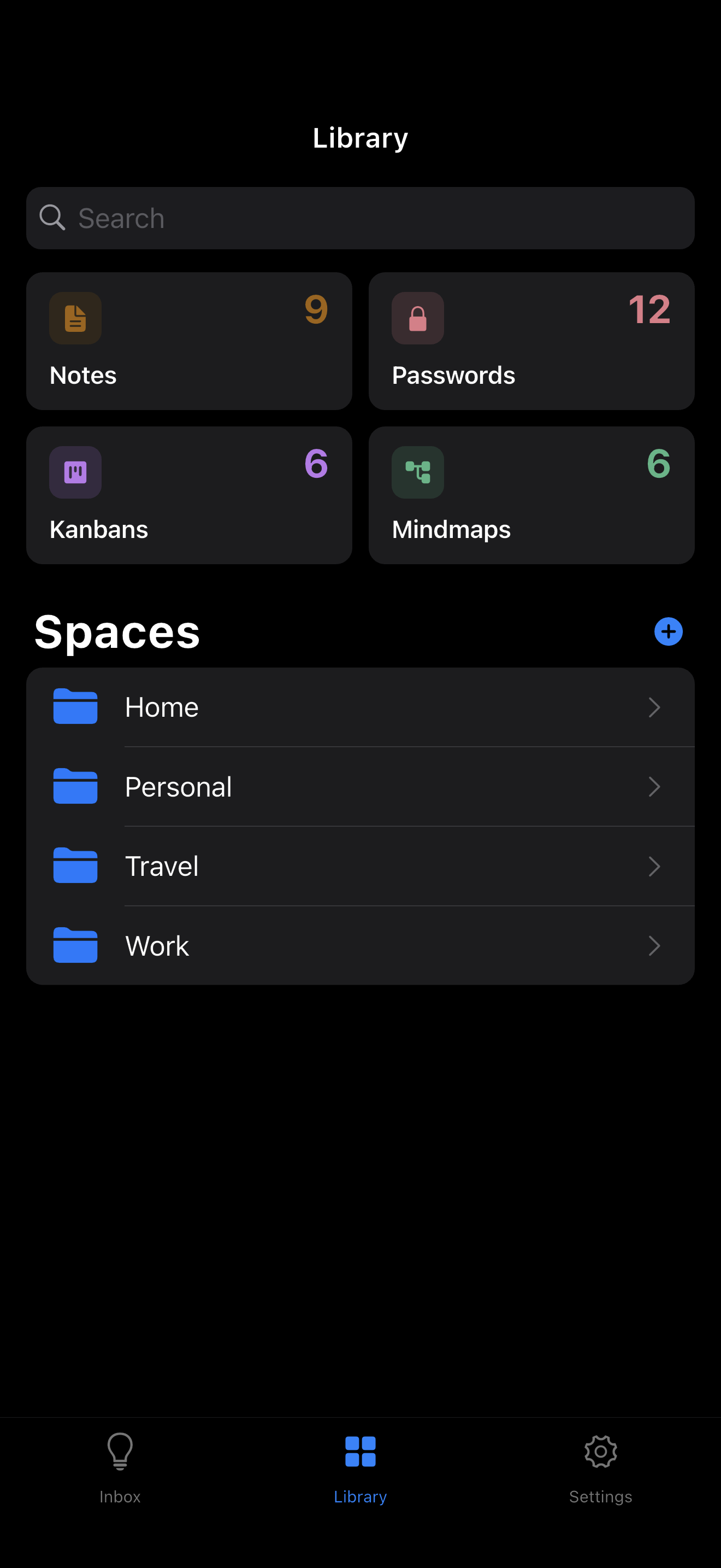 iPhone 版 LocArk 的资料库，显示笔记、密码、看板和脑图数量